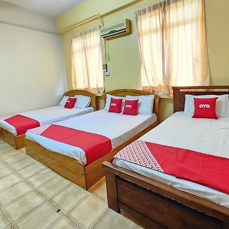Oyo 90743 Hotel Ban Cheong Kangar Exterior photo