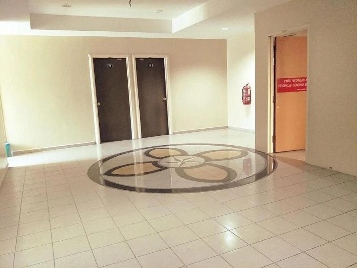 Oyo 90743 Hotel Ban Cheong Kangar Exterior photo