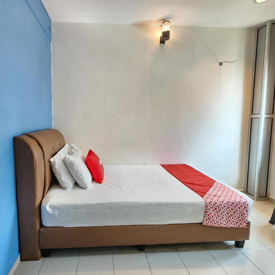Oyo 90743 Hotel Ban Cheong Kangar Exterior photo