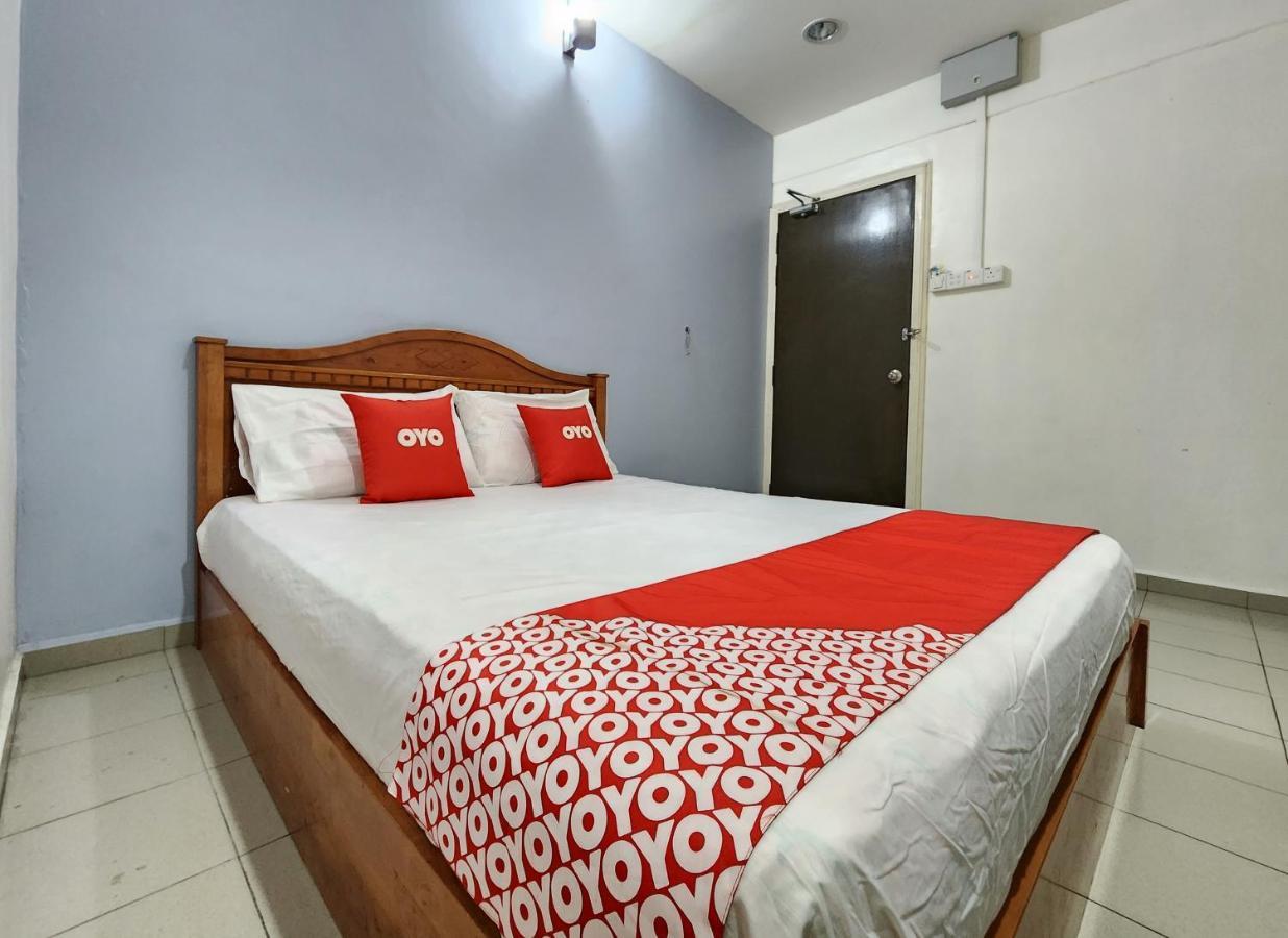 Oyo 90743 Hotel Ban Cheong Kangar Exterior photo