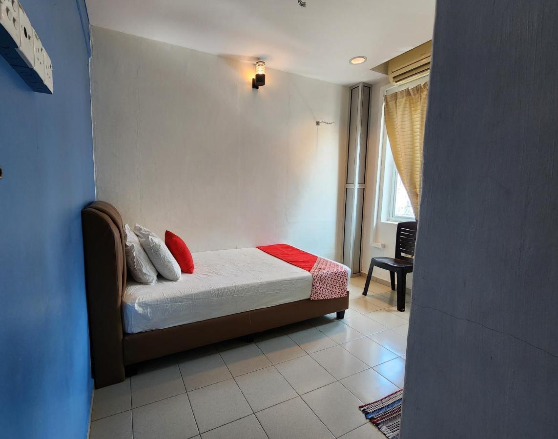 Oyo 90743 Hotel Ban Cheong Kangar Exterior photo