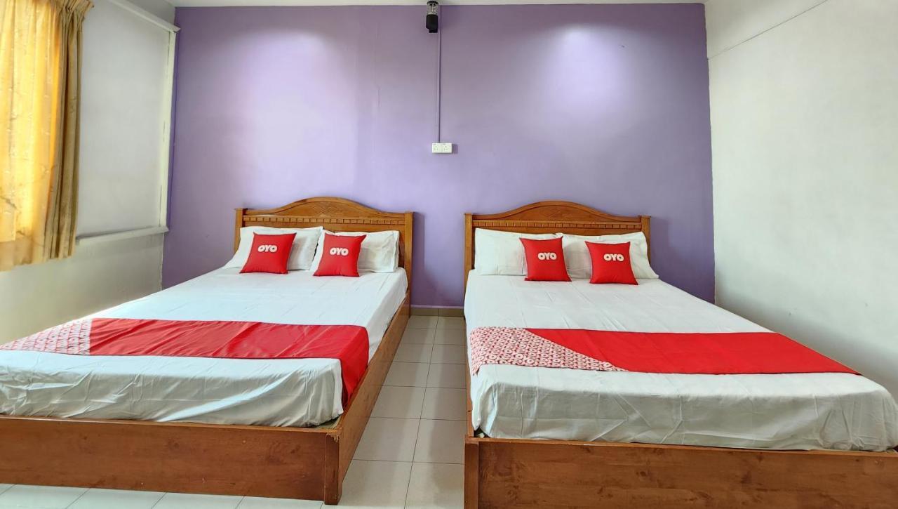 Oyo 90743 Hotel Ban Cheong Kangar Exterior photo