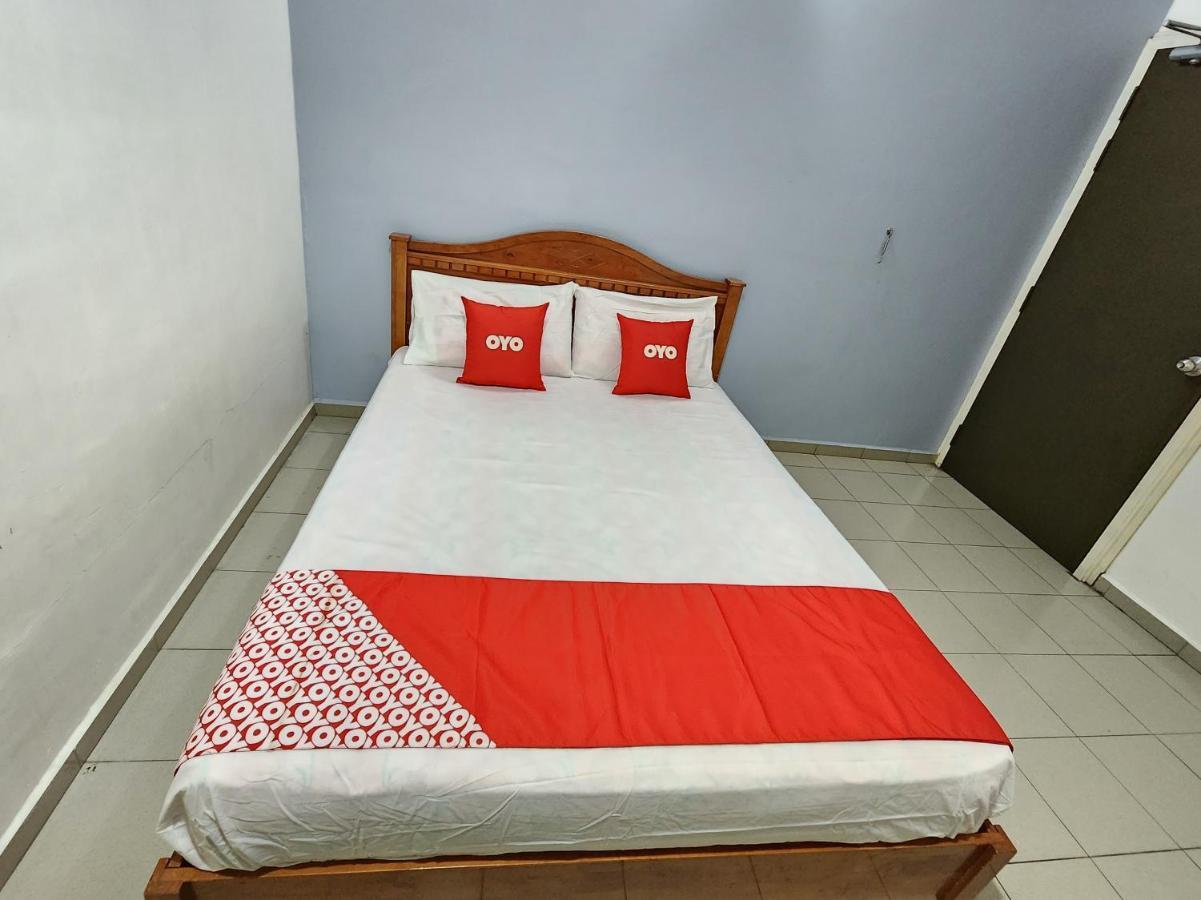 Oyo 90743 Hotel Ban Cheong Kangar Exterior photo