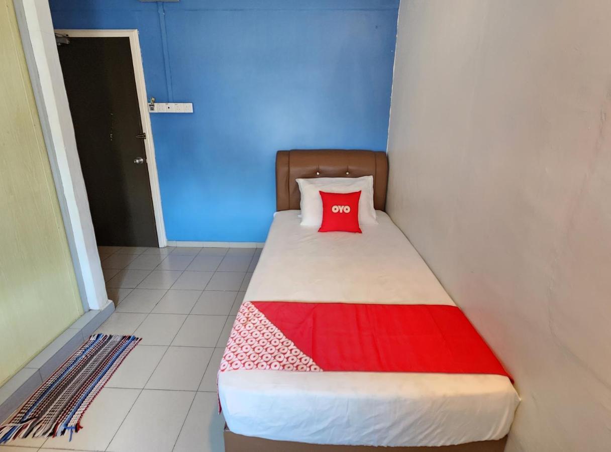 Oyo 90743 Hotel Ban Cheong Kangar Exterior photo